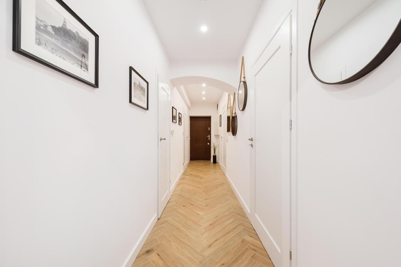 Luxury Spa Apartment Old Town Krakow Bagian luar foto