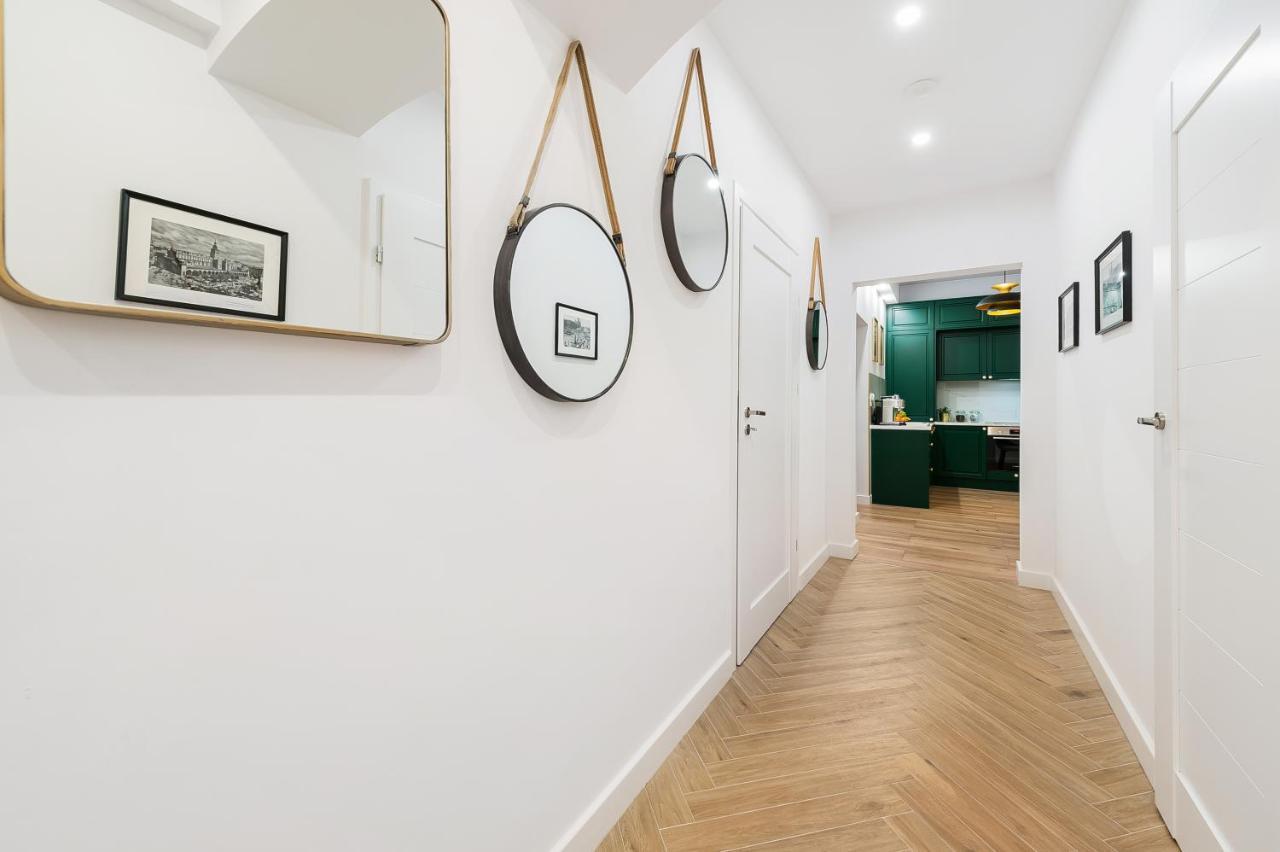 Luxury Spa Apartment Old Town Krakow Bagian luar foto